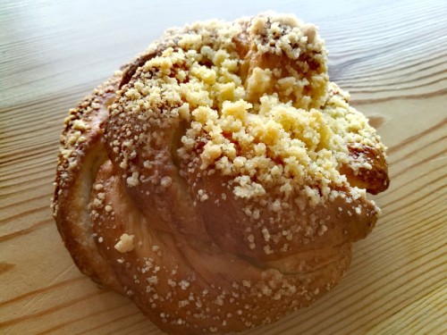 20249BUŁKA DROŻDŻOWA BIO 100 g - PIEKARNIA GZIK-1